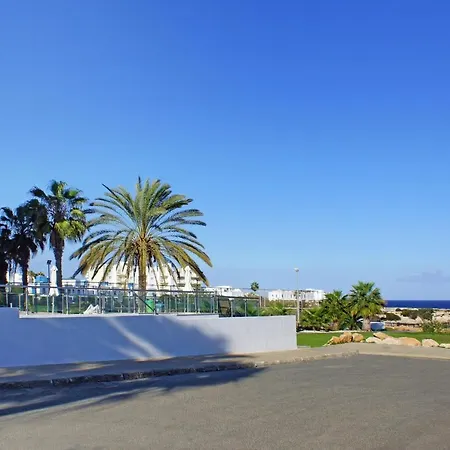 Meryl - Coralli Beachfront Protaras
